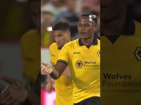 Jhon Arias' debut Wolves goal!