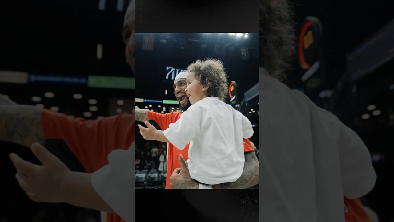Blowing kisses after the Win 🥰🥹 #nickeilalexanderwalker #naw #hawks #nba #wholesome #cutebaby