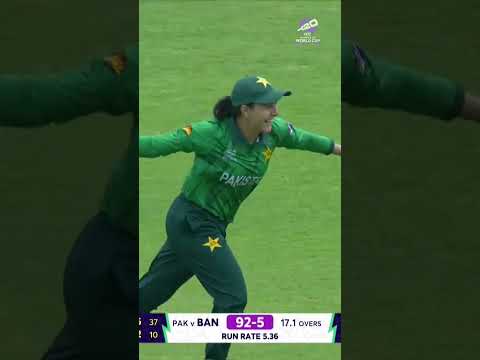 Sadia Iqbal gets among the wickets for Pakistan with the big one of Nigar Sultana 💪 #T20WorldCup