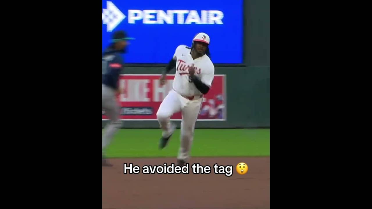 Josh Bell with the sneaky slide 🔥