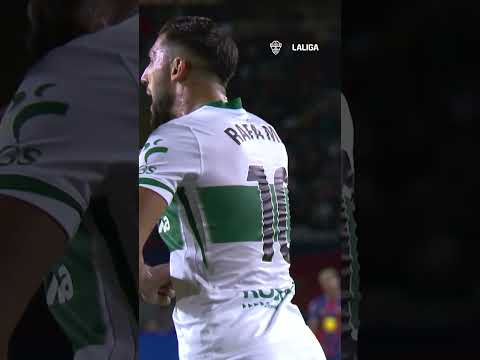 Retó a Araújo y batió a Szczęsny: simplemente don Rafa Mir #LALIGAHighlights #BarçaElche