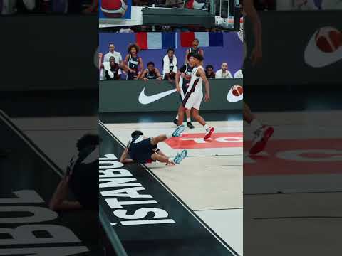 Nathan Soliman wasted no time making his mark at #FIBAU17 🤯💥