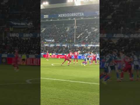 Desde lejos Yusiiii #AlavésRayo #CopaDelReyMAPFRE