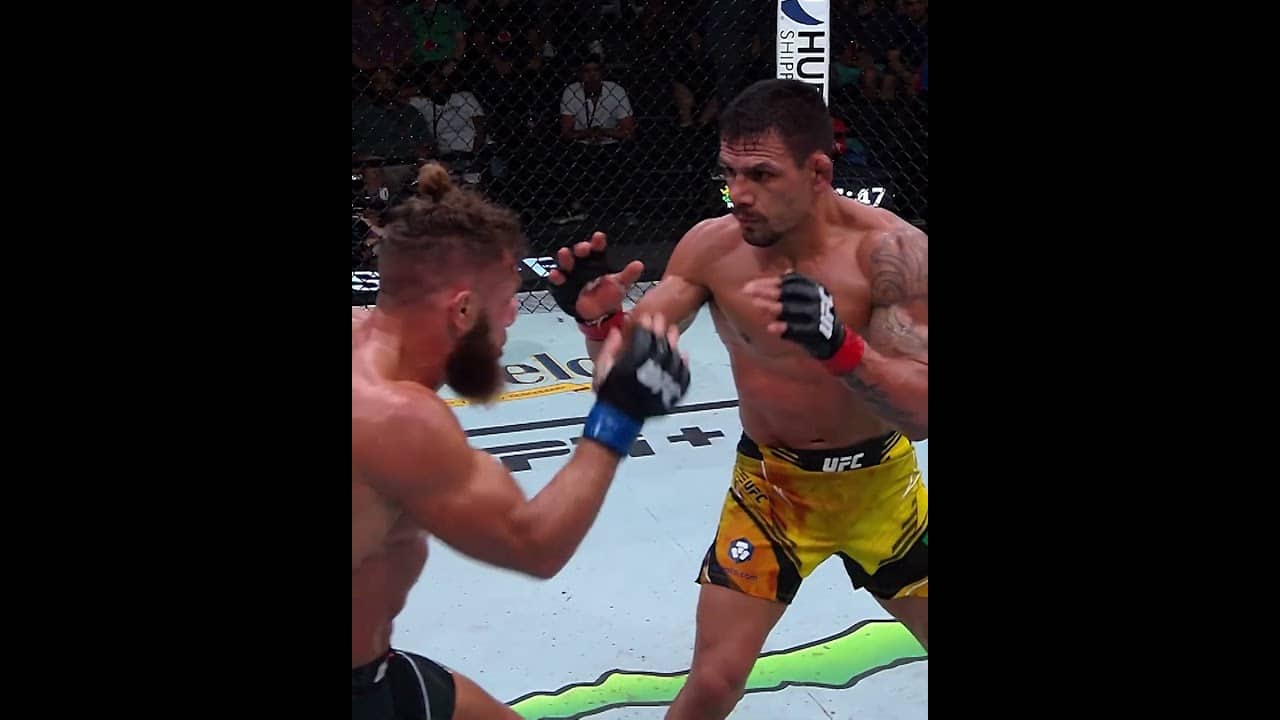 That happened fast 😳 #ufcbaku