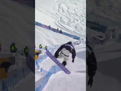 Hasegawa Taiga wins his first ever Olympic medal with silver in the men's #Snowboard slopestyle! 🥈🇯🇵