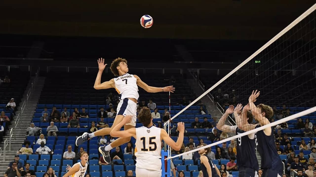 Full 5th set from UC Irvine-Penn State thriller in NCAA men's volleyball regionals