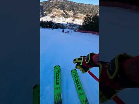 Experience #SkiCross with Olympic champions Marielle Thompson and Sandra Näslund!🥇#MilanoCortina2026