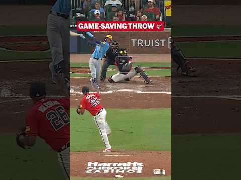 Eli White delivered a perfect throw to cut down the tying run at home! 👏