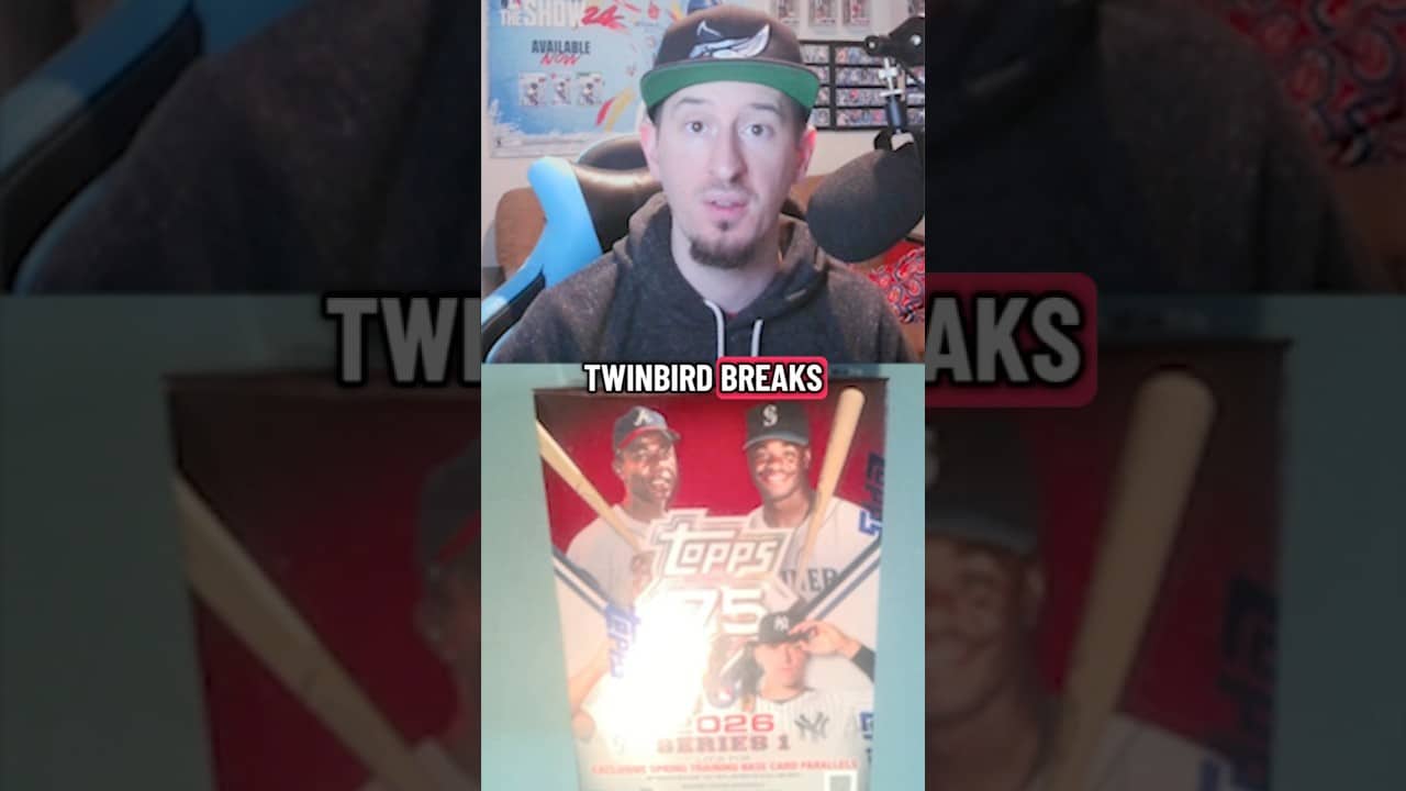 We tried doing a desktop rip for this one and it did not cooperate 😅 #twinbirdbreaks #topps