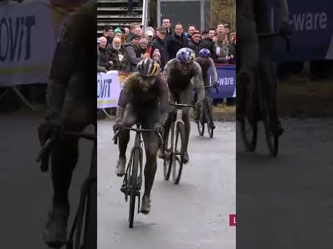 The best race of the cyclo cross season? 🔥