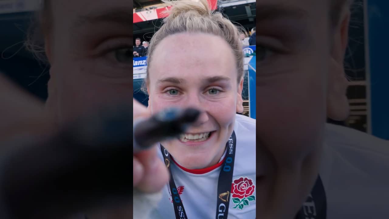 Signing off with the captain ✍️🤩