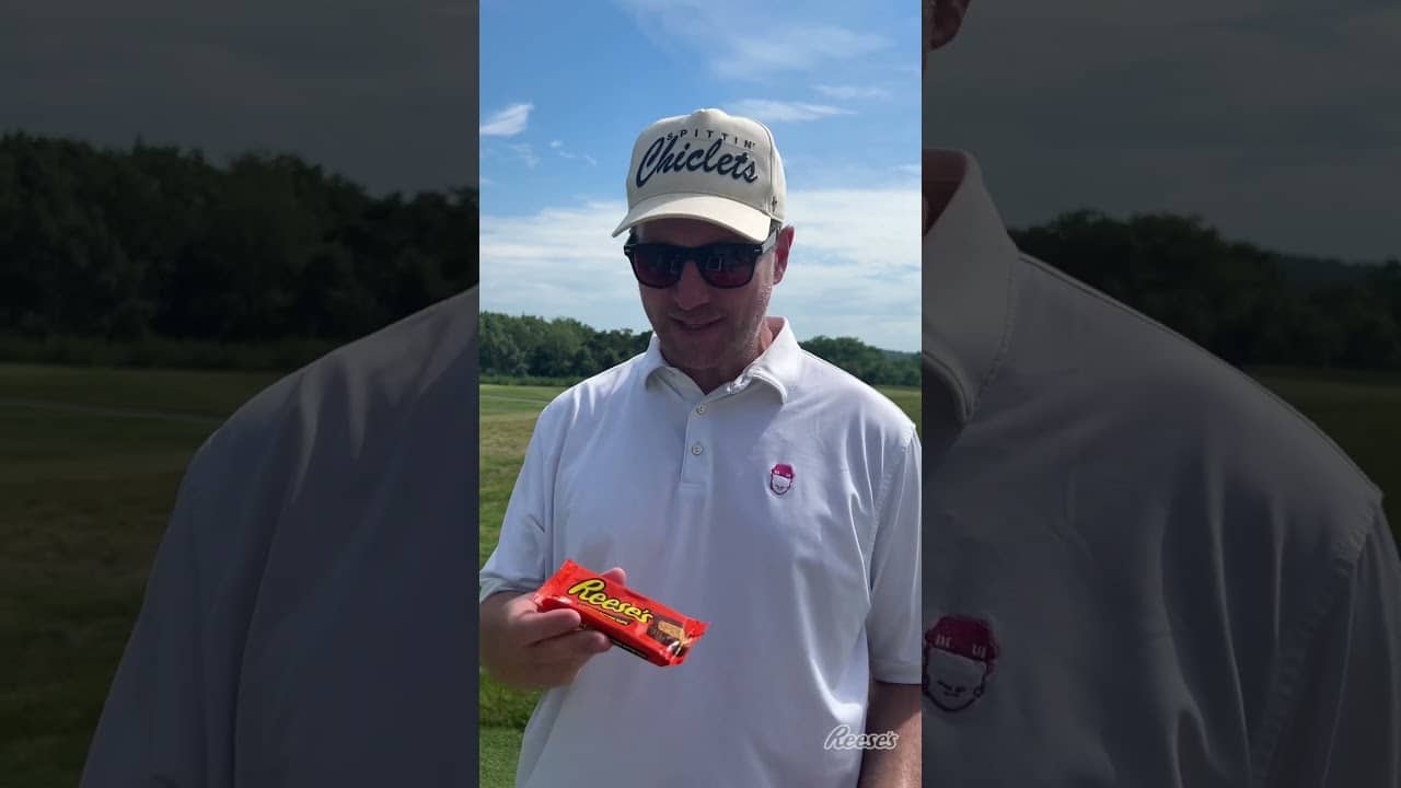 TONIGHT’S MURLS’ MINUTE ⏰ Murls has eyes on Jack Eichel ATG in tonight’s do or die game 👀 @Reeses