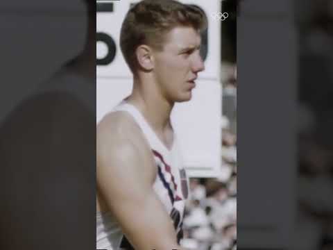 On this day, American discus thrower Alfred Oerter won gold at Melbourne 1956!🥇