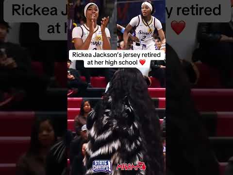 Rickea pulled up fitted for her jersey retirement 😮‍💨 (🎥 @statechampsmich/IG)