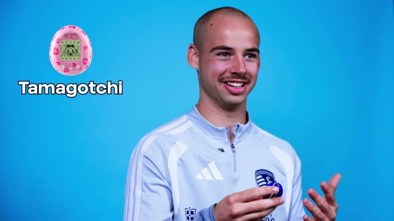 "This is dinosaur stuff!" | Gen Z Players Try 90s Toys