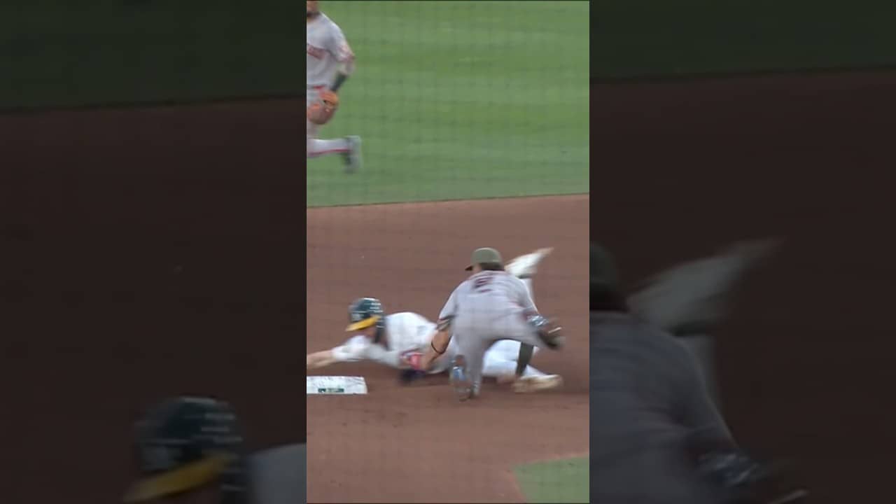 Daniel Susac comes off the IL and immediately throws out a baserunner 💪