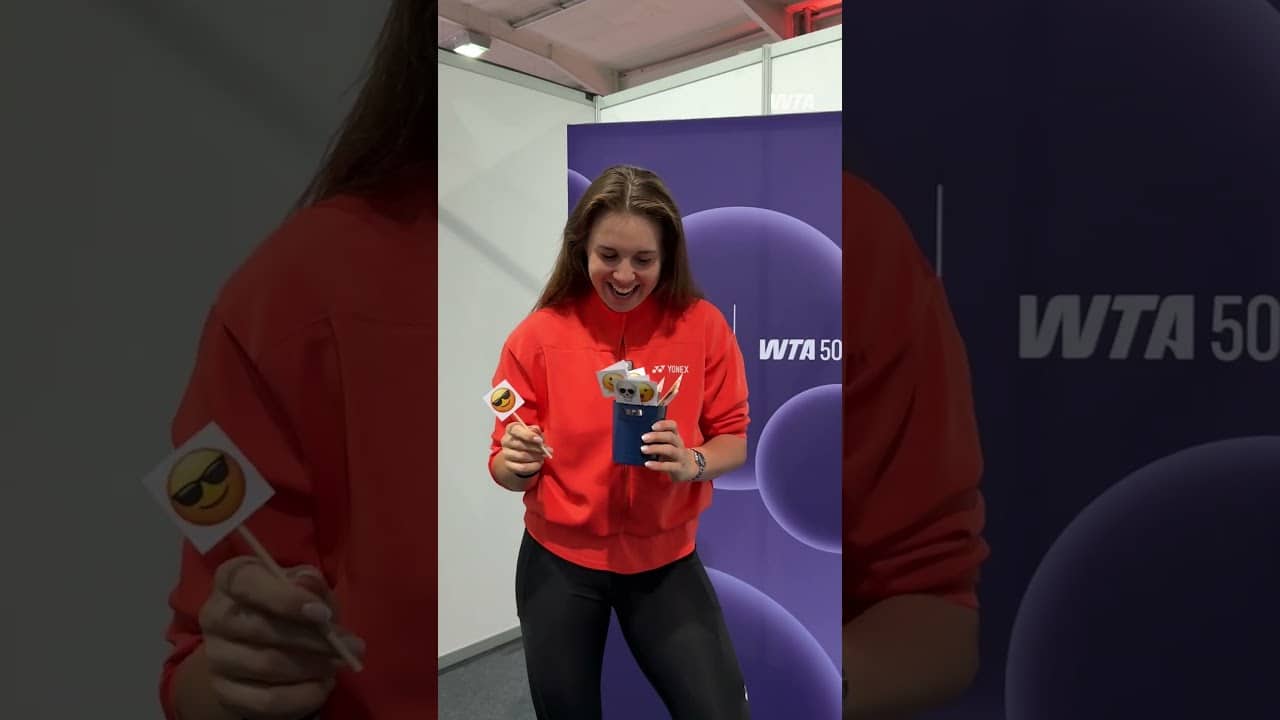 Everything is chill, don’t worry about 😜Which emoji?! with Linda Noskova! #wta #travel #tennis