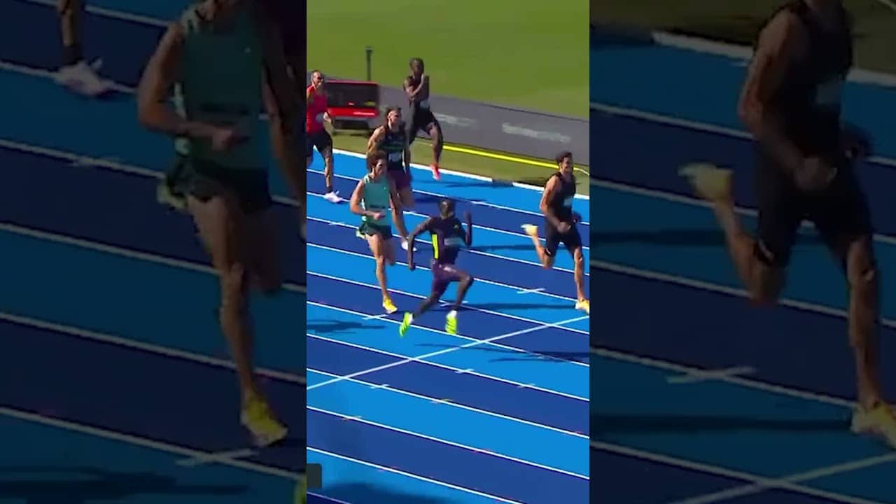 GOUT-RAGEOUS WORLD U20 RECORD over 200m with 19.67 🔥