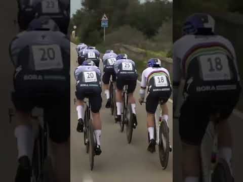 Remco at Red Bull! 🌈🤩 Remco Evenepoel makes his debut for his new team 👊