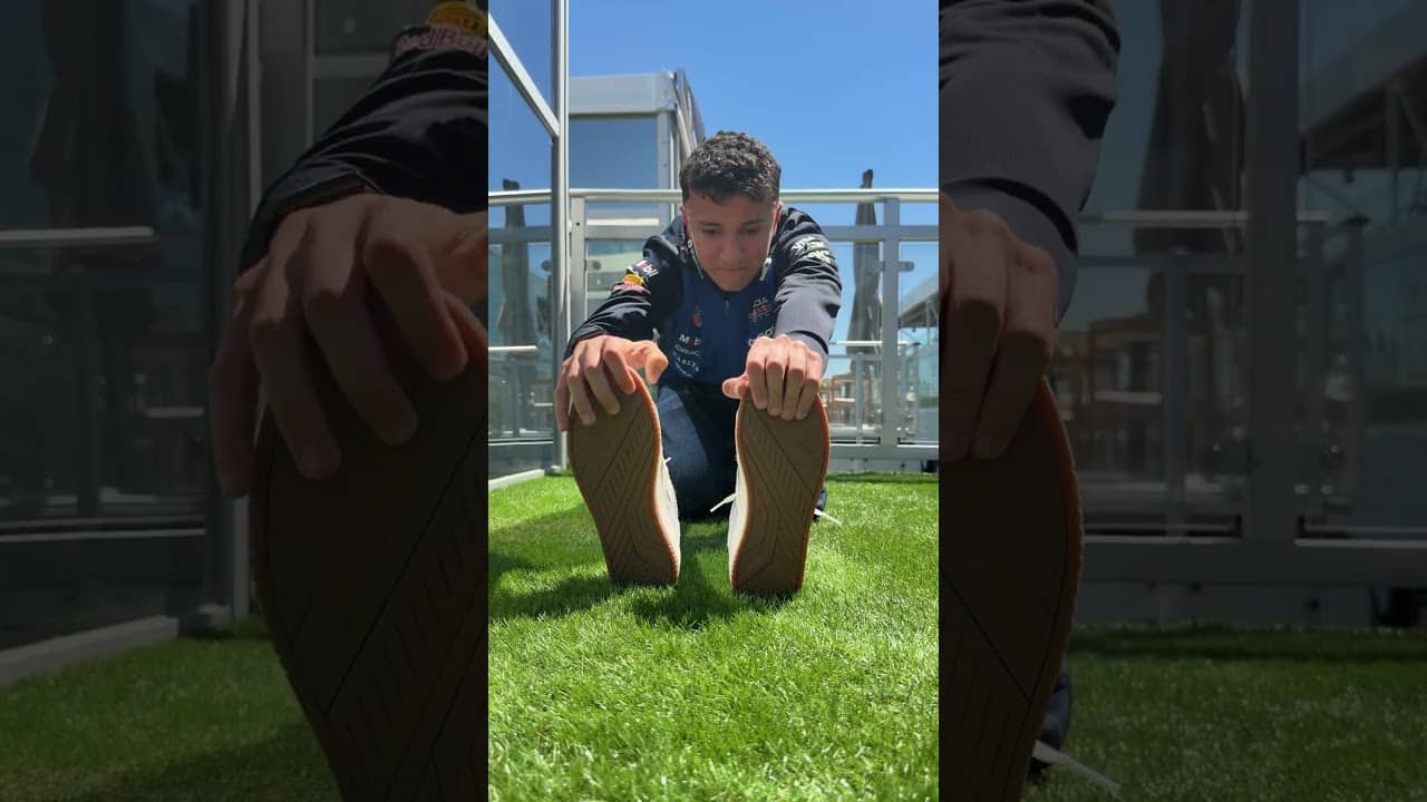 Always stretch before a session 🙋‍♂️ #F1 #RedBullRacing