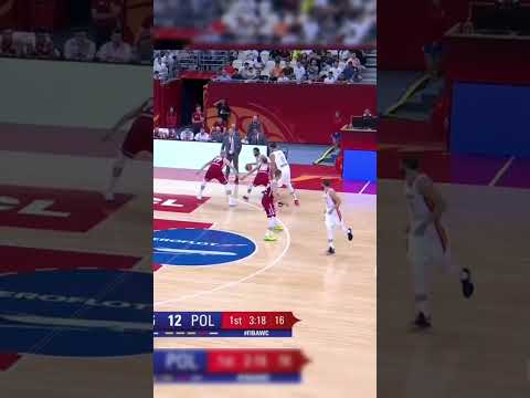 A 7’1” big passing like that was just unfair 😳 #FIBAWC