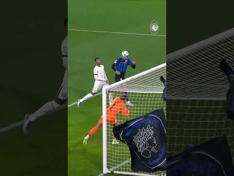 Più in alto di tutti ✈️ #scamacca #goatalantago