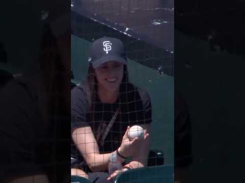 Caitlin Clark: confirmed San Francisco Giants fan 🤝