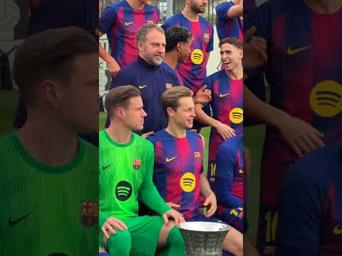 A coach who cares. Flick & Frenkie 🫶 #shorts #fcbarcelona #shortvideo