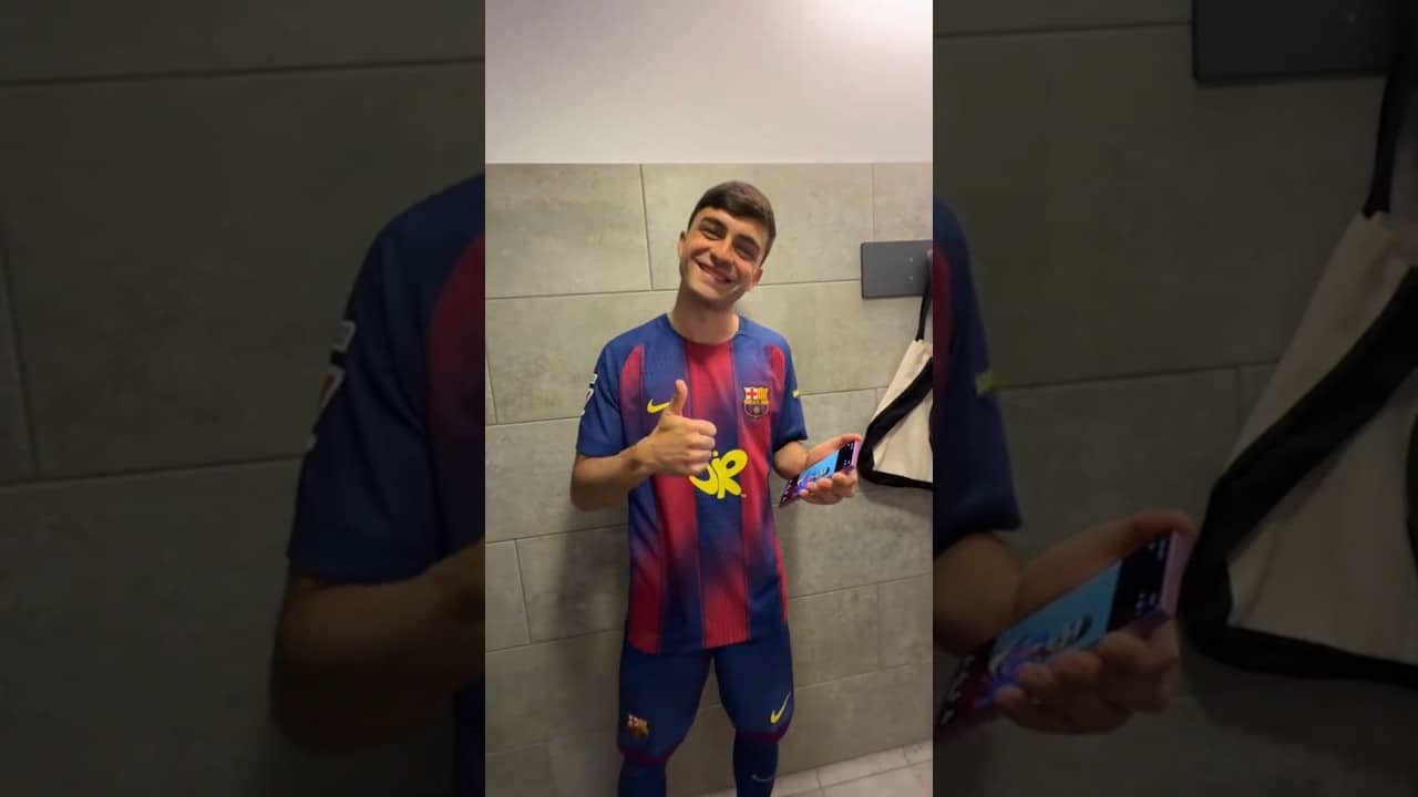 Who's got the best poster? 👀@Spotify  @OliviaRodrigo 🩷 #shorts #fcbarcelona