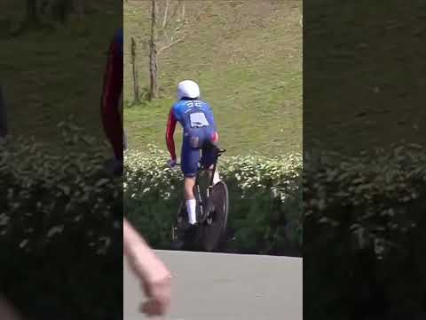 That has GOT to hurt 😬 An off for Maxime Decomble in Itzulia