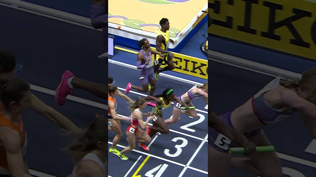 Relays really are a contact sport 👀 #WorldIndoorChamps