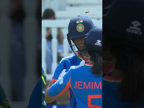 हरमनप्रीत कौर की यह आक्रामक पारी भारत को अच्छे स्कोर तक ले जाती हुई  #t20worldcup #cricket #reels