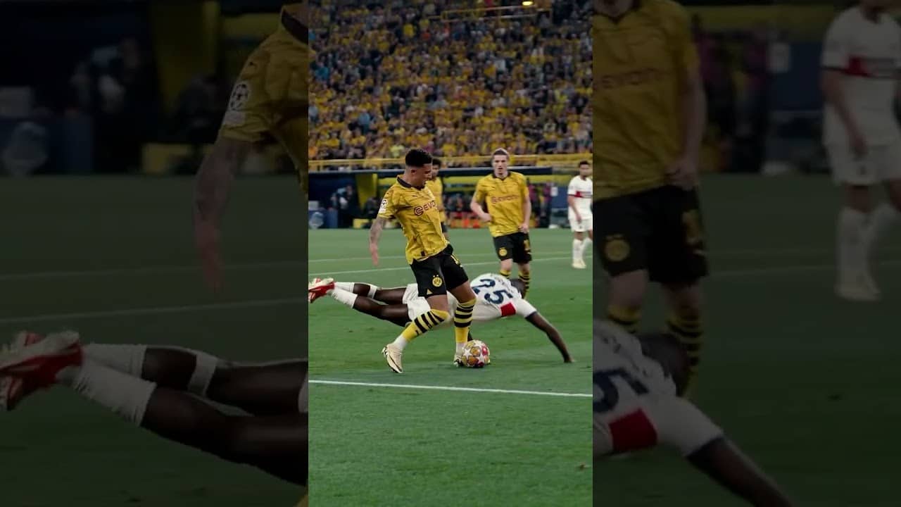 ๐๐โโ๏ธ Two years ago, Sancho did this in the semi-final first leg ๐ PSG ๐ฎโ๐จ