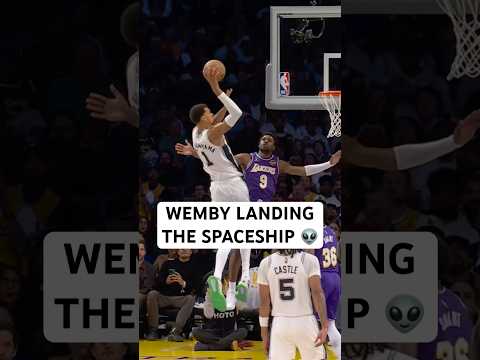 Wemby takes off baseline for the huge slam