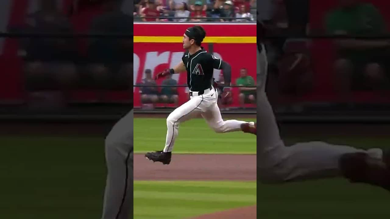 Corbin Carroll created a run with his speed ⚡