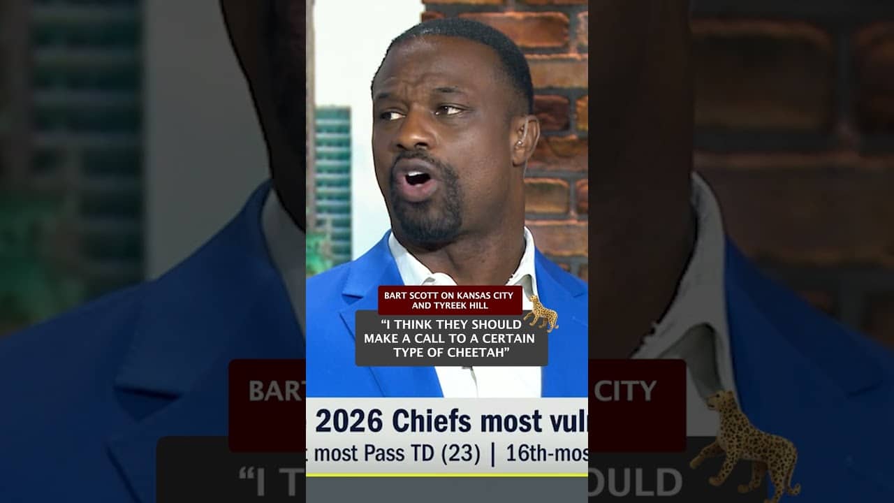 Will Tyreek Hill end up BACK WITH the Chiefs?!