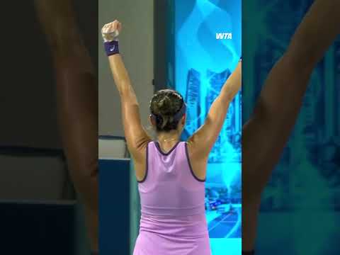 Throwing it back to last year's champ in Abu Dhabi: Belinda Bencic 🏆 #wta #tennis #trophy