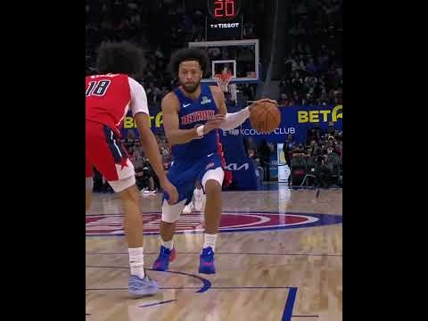 Cade Cooking Early 🥘… 21 in the First Half!