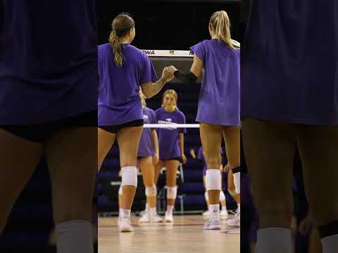 UNI volleyball's Lily Dykstra mic'd up during practice 🎤 #shorts