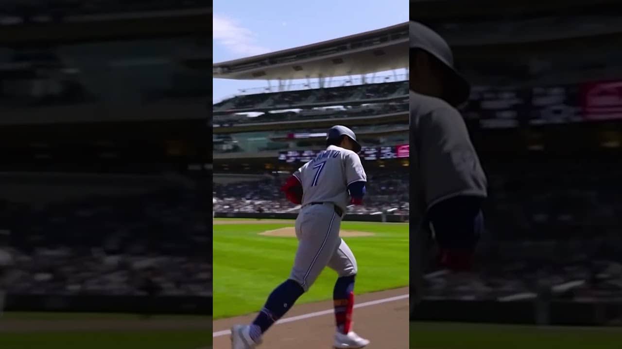 Kazuma Okamoto hits a 453-foot rocket π
