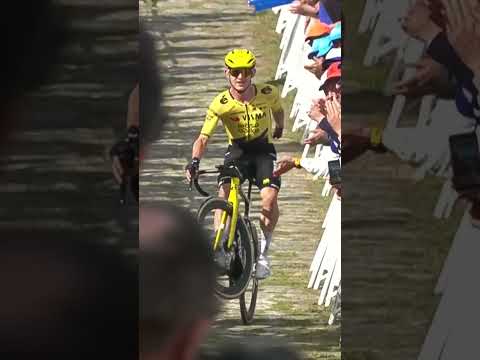 Could you match Patryk Goszczurny?! 😳 A one handed wheelie ON COBBLES  🐝 👏