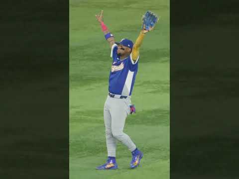 What a moment for Ronald Acuña Jr. and Team Venezuela ❤️🇻🇪
