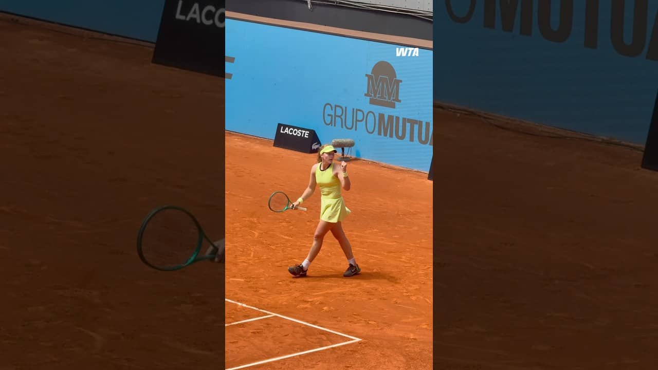 In command 👌 Mirra Andreeva defeats Galfi in straight sets to book her Round of 16 spot. #MMOPEN