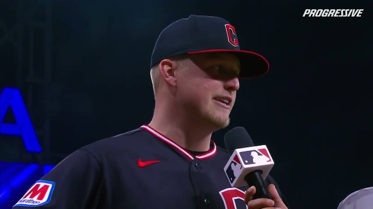 041126 - CLE vs ATL - On-Field Interview