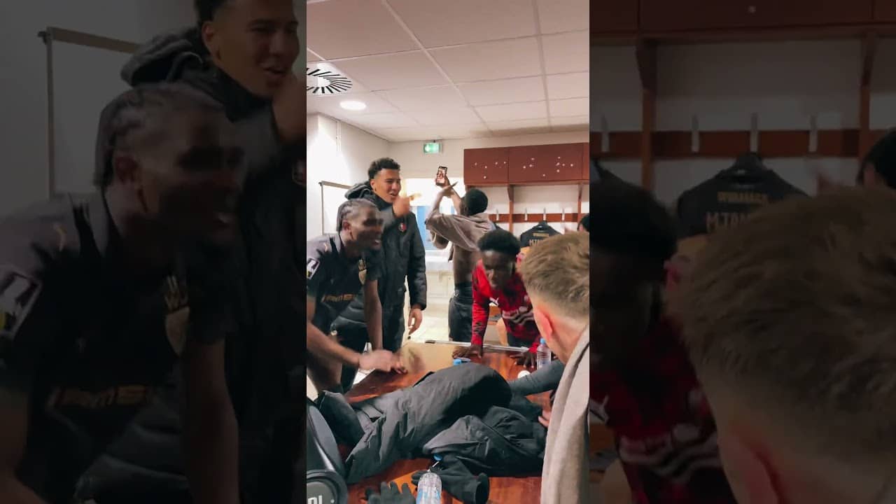 Henrick aux commandes du cri de guerre post-derby de foliiiie ! (3-4) #srfc #ligue1 #staderennais