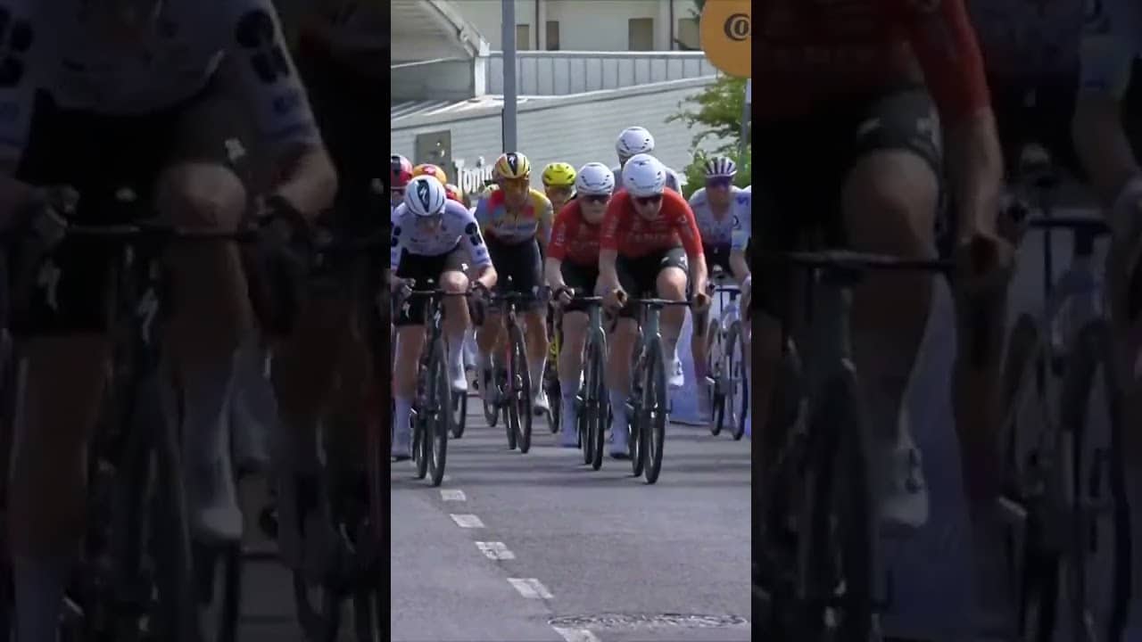 Jonathan Milan out supporting at the Giro d'Italia Women 👋🇮🇹