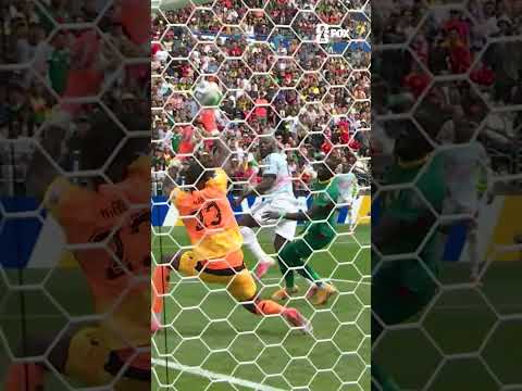 A BEAUTIFUL NEAR-POST FINISH FROM LUKAKU TO FIRE BELGIUM UP 🇧🇪
