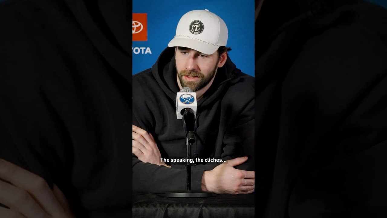 Leading by example 🤝 #sabres #leadership #nhl