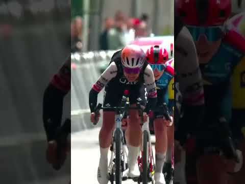 The late breakaway just about stays away! 🤏