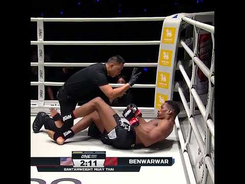 CLEAN KO 😵 Adam Benwarwar flattens Kendu Irving in 52 seconds!